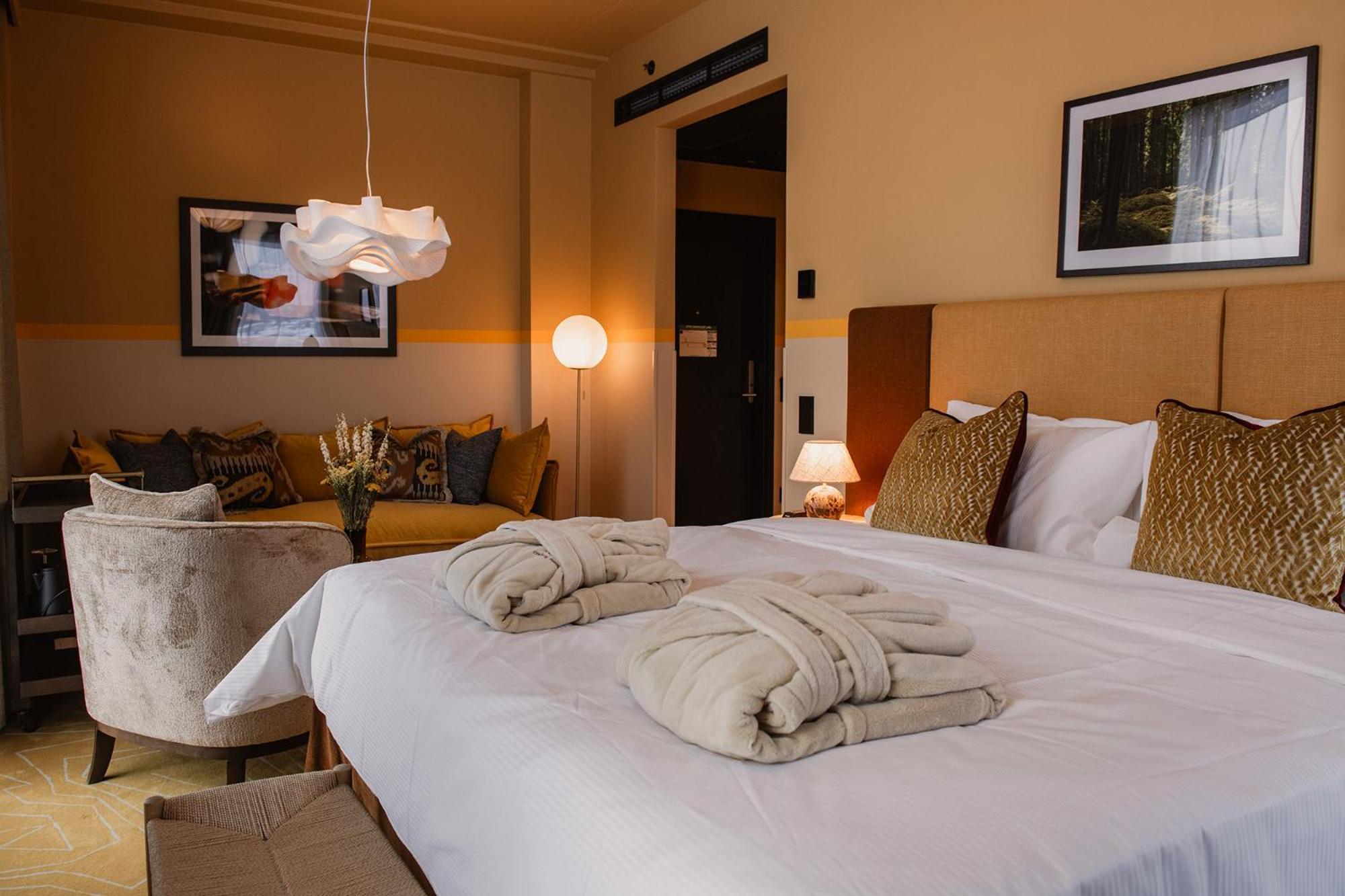 Hernoe Gin Hotell Хернёсанд Экстерьер фото